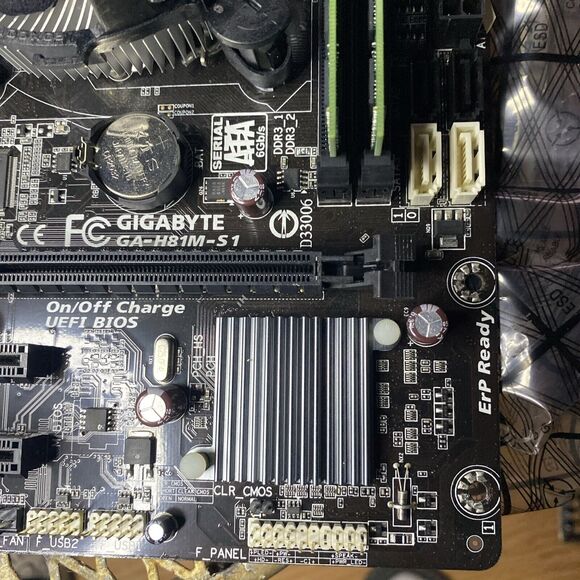 GIGABYTE GA-H81M-S1 Motherboard Core i7/i5/i3/Pentium/Celeron LGA1150 DDR3 M-ATX - Picture 3 of 9